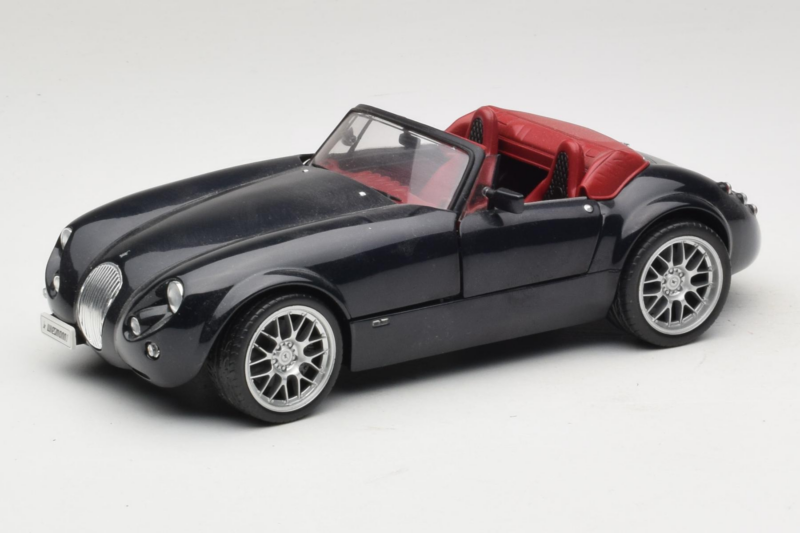 Wiesmann Roadster MF Carbon Black Revell 1:18 WIESMANN001 Metal