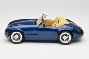 Wiesmann Roadster MF3 Blå Revell 1:18 08861 Metal — billede 4 af 8