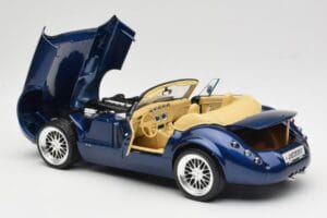 Wiesmann Roadster MF3 Blå Revell 1:18 08861 Metal — billede 5 af 8