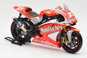Yamaha YZR-M1 Gauloises Fortuna Yamaha #7 C. Checa MotoGP 2004 Minichamps 1:12 122043007 Metal — billede 4 af 6