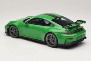 Porsche 911 992.2 GT3 Weissach Package Python Green GT Spirit 1:18 GT576 Resin — billede 5 af 6