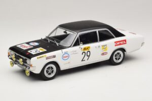 Opel Commodore A #29 J-L. Clarr / J-P. Peyroux Tour de France Automobile 1971 MCG 1:18 MCG18562R Metal