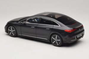Mercedes EQE V295 Graphite Grey Magno NZG 1:18 B66961108 Metal — billede 4 af 8