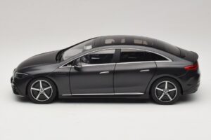 Mercedes EQE V295 Graphite Grey Magno NZG 1:18 B66961108 Metal — billede 3 af 8