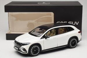 Mercedes EQS SUV X296 Manufaktur Diamond White NZG 1:18 B66960590 Metal — billede 8 af 8