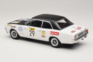 Opel Commodore A #29 J-L. Clarr / J-P. Peyroux Tour de France Automobile 1971 MCG 1:18 MCG18562R Metal — billede 5 af 6