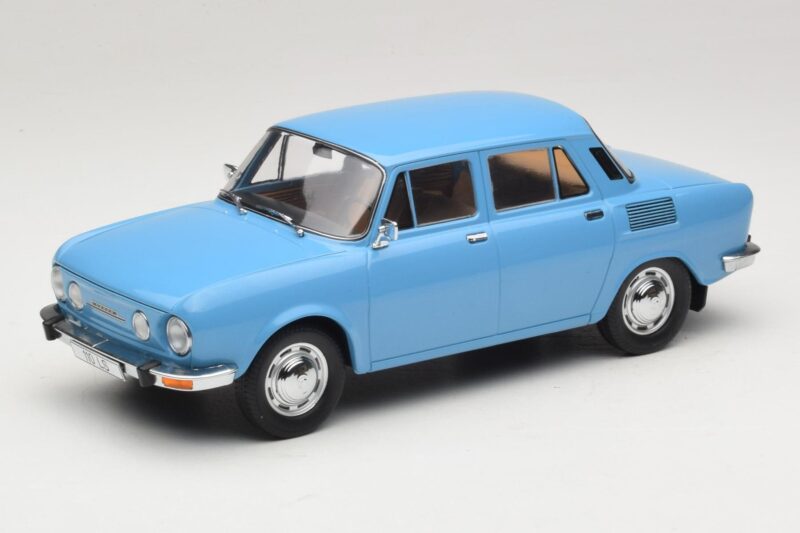 Skoda 100 LS Lyseblå MCG 1:18 MCG18782 Metal