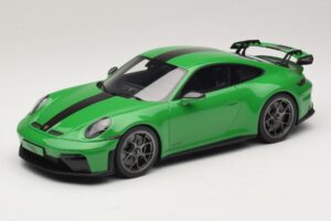 Porsche 911 992.2 GT3 Weissach Package Python Green GT Spirit 1:18 GT576 Resin
