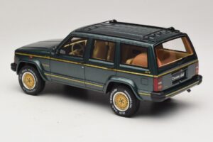 Jeep Cherokee XJ Limited Hunter Green Otto 1:18 OT1204 Resin — billede 5 af 6