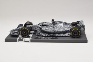 Alfa Romeo Orlen C42 R. Kubica Testing Barcelona 2022 Minichamps 1:18 117229988 Resin — billede 3 af 7
