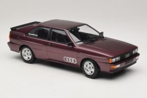 Audi Quattro Purple Metallic Minichamps 1:18 155016125 Metal — billede 4 af 6