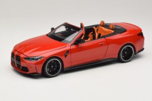 BMW M4 G83 Cabriolet Red Metallic Minichamps 1:18 110021030 Metal