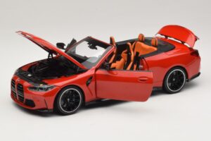 BMW M4 G83 Cabriolet Red Metallic Minichamps 1:18 110021030 Metal — billede 2 af 8