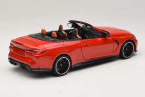 BMW M4 G83 Cabriolet Red Metallic Minichamps 1:18 110021030 Metal — billede 3 af 8