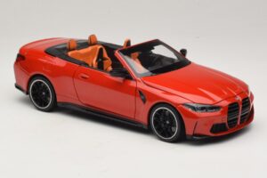 BMW M4 G83 Cabriolet Red Metallic Minichamps 1:18 110021030 Metal — billede 6 af 8