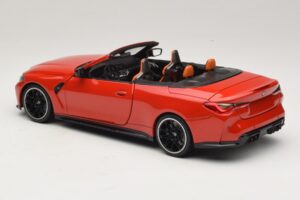 BMW M4 G83 Cabriolet Red Metallic Minichamps 1:18 110021030 Metal — billede 7 af 8