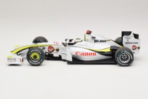 Brawn GP BGP001 #22 J. Button Singapore GP 2009 Minichamps 1:18 180090222 Resin — billede 3 af 7