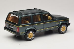 Jeep Cherokee XJ Limited Hunter Green Otto 1:18 OT1204 Resin — billede 2 af 6