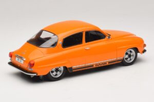 Saab 96 V4 Orange MCG 1:18 MCG18654 Metal — billede 2 af 6