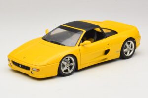 Ferrari F355 Spider Gul med Sort Tag UT Models 1:18 180074030-P4 Metal