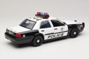 Ford Crown Victoria Police Interceptor The Hangover Movie Greenlight 1:18 12911 Metal — billede 2 af 6