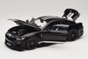 Ford Mustang Shelby GT500 S550 Sort IXO 1:18 U18RDC002-FO Metal — billede 2 af 8