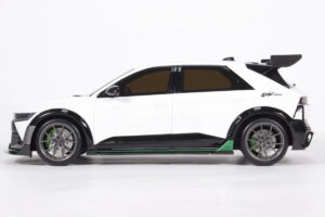 Hyundai Ioniq 5 N DK Edition Atlas White Matt Otto 1:18 OT1227 Resin — billede 3 af 5