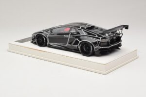 Lamborghini Aventador Liberty Walk TRON Glansfuld Sort JUC 1:18 J32-14 Resin — billede 5 af 7