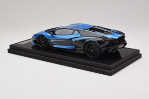 Lamborghini Revuelto Blue Black IVY Merit 1:18 REMC040 Resin — billede 5 af 7
