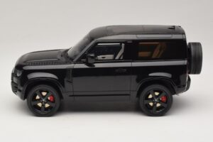 Land Rover Defender 90 L663 P400 X-Dynamic HSE Santorini Black GT Spirit 1:18 GT992 Resin — billede 3 af 6