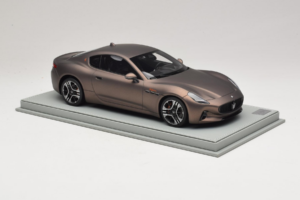 Maserati GranTurismo Trofeo Rame Folgore BBR 1:18 P18240AMAS Resin — billede 4 af 7