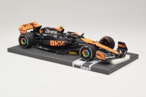 McLaren MCL60 #4 L. Norris 2nd Place Singapore GP 2023 Minichamps 1:18 537233404 Resin — billede 4 af 7
