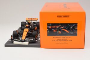 McLaren MCL60 #4 L. Norris 2nd Place Singapore GP 2023 Minichamps 1:18 537233404 Resin — billede 6 af 7