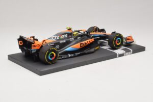 McLaren MCL60 #4 L. Norris Australian GP 2023 Minichamps 1:18 537232104 Resin — billede 2 af 7