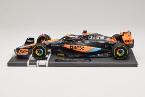 McLaren MCL60 #81 O. Piastri Hungarian GP 2023 Minichamps 1:18 537233081 Resin — billede 3 af 7