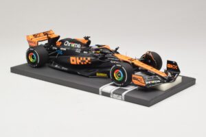 McLaren MCL60 #81 O. Piastri Japanese GP 2023 Minichamps 1:18 537233581 Resin — billede 4 af 7