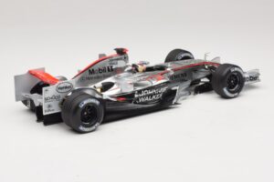 McLaren MP4/21 #3 K. Raikkonen 2006 Minichamps 1:18 530061803 Resin — billede 2 af 7