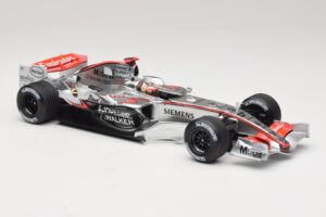 McLaren MP4/21 #3 K. Raikkonen 2006 Minichamps 1:18 530061803 Resin — billede 4 af 7