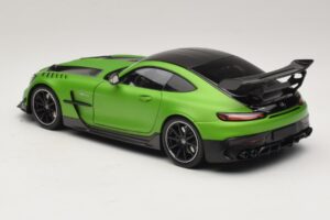 Mercedes AMG GT Black Series C190 Matt Green Metallic Minichamps 1:18 110032022 Metal — billede 7 af 8