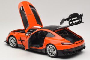 Mercedes AMG GT Black Series C190 Orange med Sølvfælge Minichamps 1:18 110032024 Metal — billede 5 af 8
