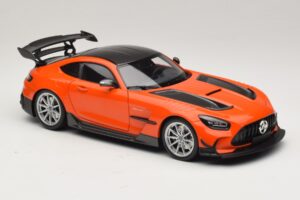 Mercedes AMG GT Black Series C190 Orange med Sølvfælge Minichamps 1:18 110032024 Metal — billede 6 af 8