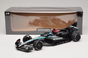 Mercedes AMG Petronas W15 E Performance G. Russell 2024 Minichamps 1:18 110240163 Resin — billede 7 af 7