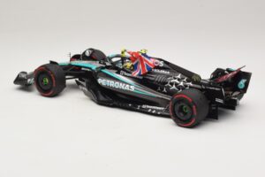 Mercedes AMG Petronas W15 E Performance L. Hamilton Winner British GP 2024 Minichamps 1:18 110241244 Resin — billede 5 af 7