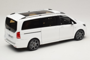 Mercedes V-Class W447 AMG Line Hvid Norev 1:18 183876 Metal — billede 3 af 8