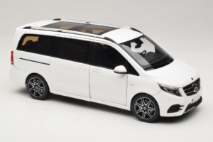 Mercedes V-Class W447 AMG Line Hvid Norev 1:18 183876 Metal — billede 6 af 8