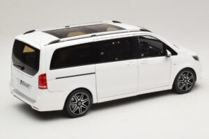 Mercedes V-Class W447 AMG Line Hvid Norev 1:18 183876 Metal — billede 3 af 8