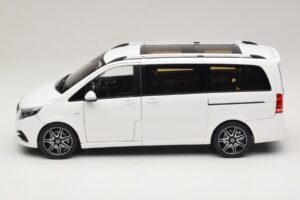 Mercedes V-Class W447 AMG Line Hvid Norev 1:18 183876 Metal — billede 5 af 8