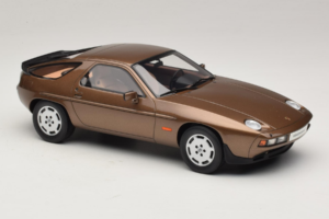 Porsche 928 S Tobacco Metallic GT Spirit 1:18 GT1005 Resin — billede 4 af 6