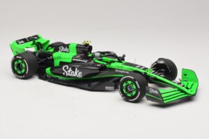 Stake Kick Sauber C44 G. Zhou Emilia Romagna GP 2024 Minichamps 1:18 117240124 Resin — billede 4 af 7