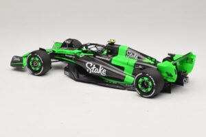 Stake Kick Sauber C44 G. Zhou Emilia Romagna GP 2024 Minichamps 1:18 117240124 Resin — billede 5 af 7